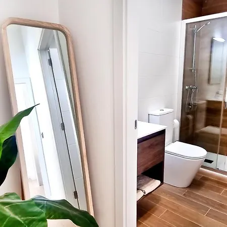 El Sireno De Vigo, Centrico, Amplio Y Acogedor Appartamento Vigo